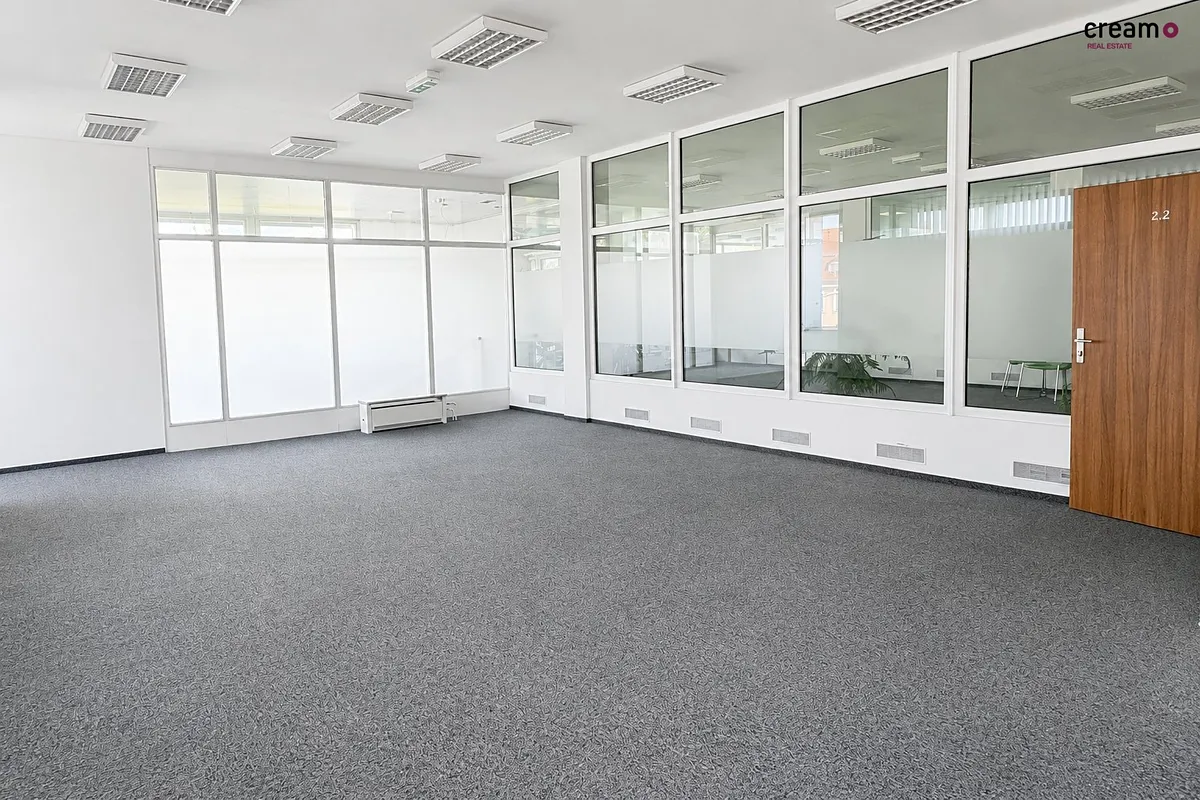 Pronájem kanceláře 56 m²